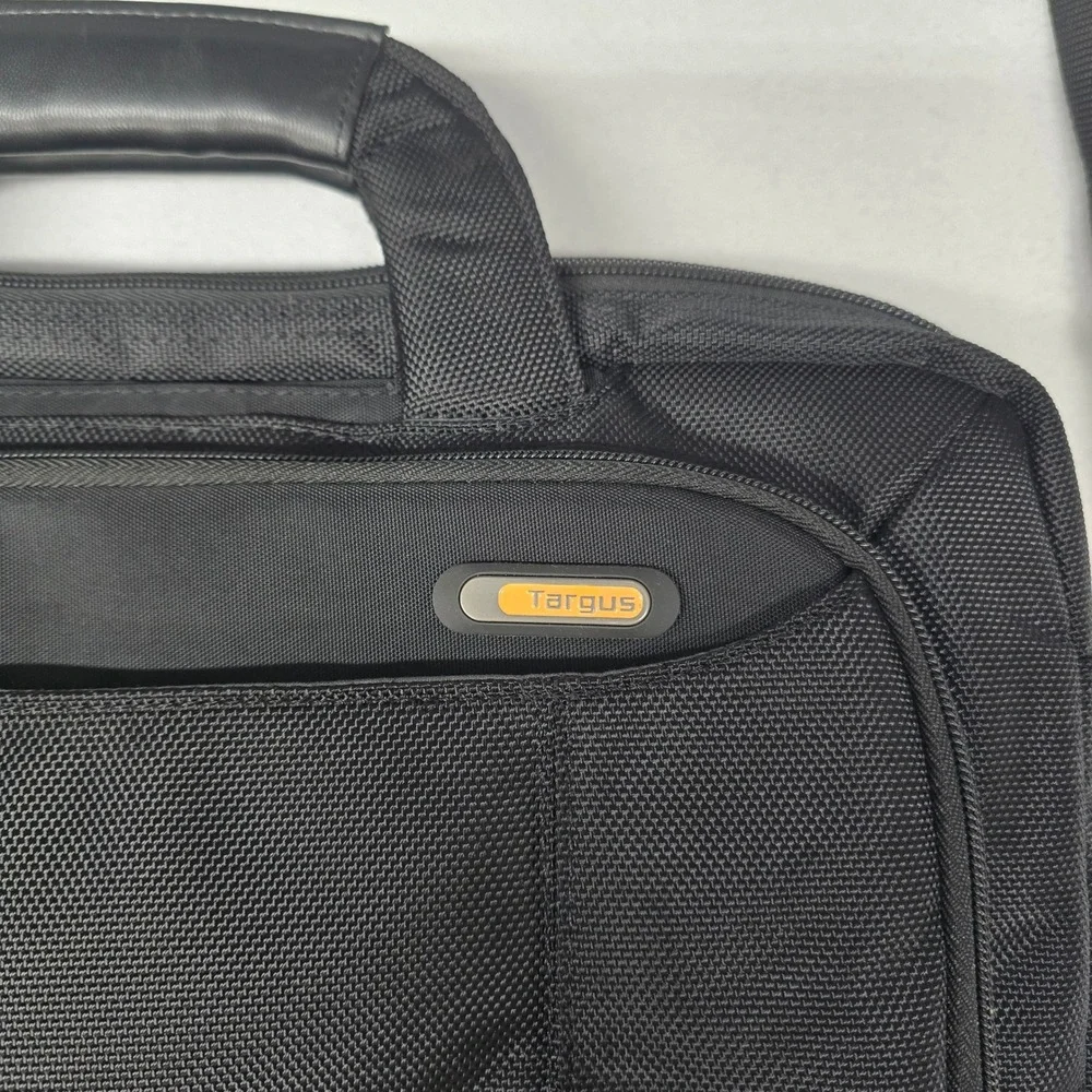 Targus Safe Port Laptop Bag Black Ballistic Nylon Briefcase Shoulder Strap Mens
